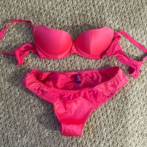 Sexy pink lingerie set